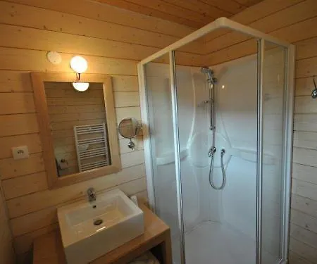 Chalet A2 * Saint-Fargeau-Ponthierry